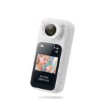 A camera that records the little moments of life S83